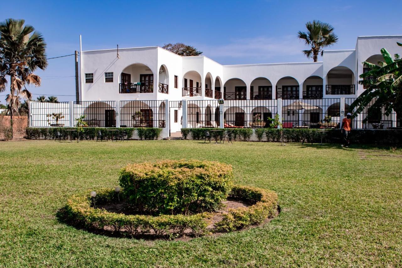 Harmony Resort Boutique Hotel Banjul Exterior foto