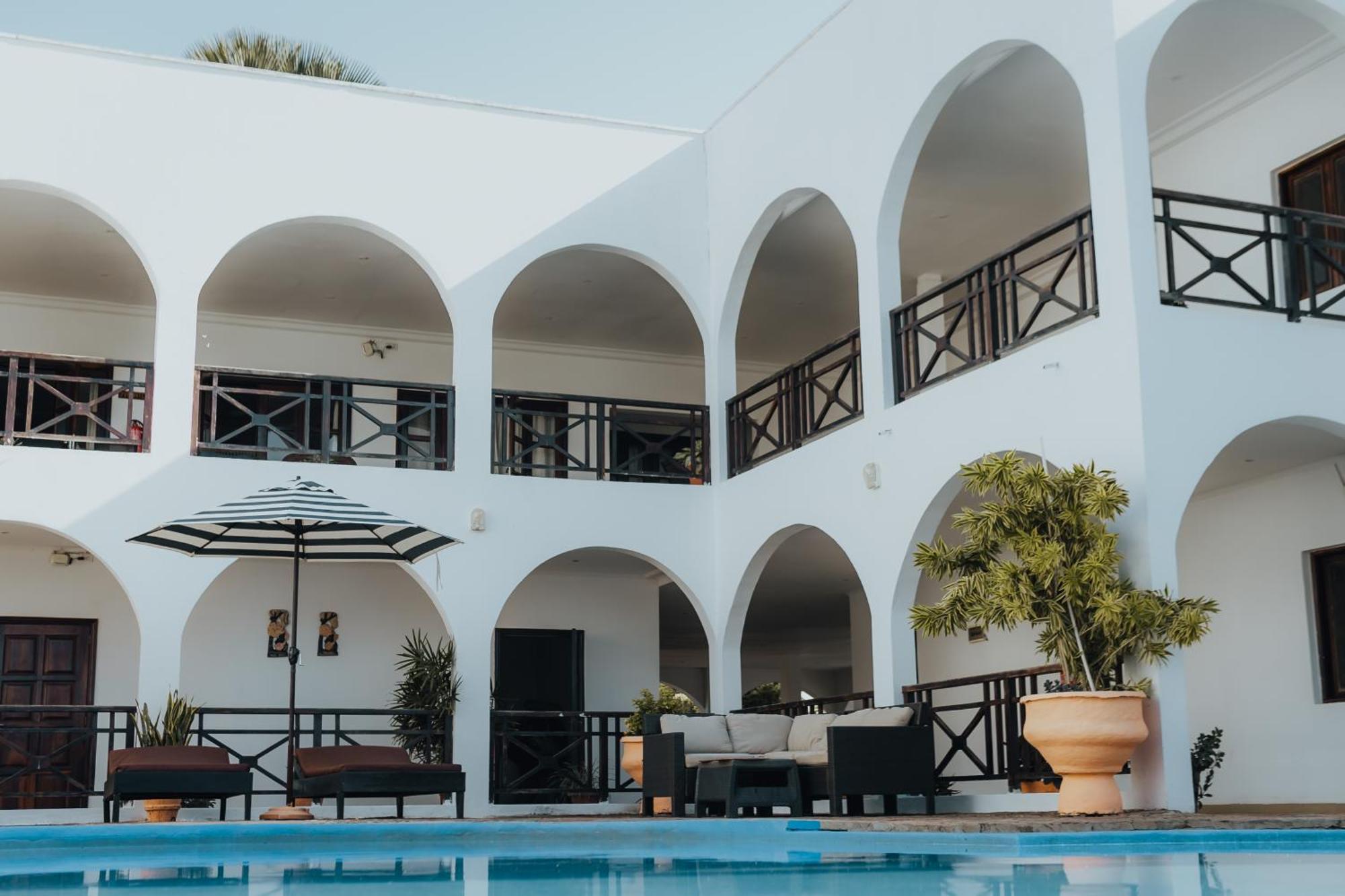 Harmony Resort Boutique Hotel Banjul Exterior foto