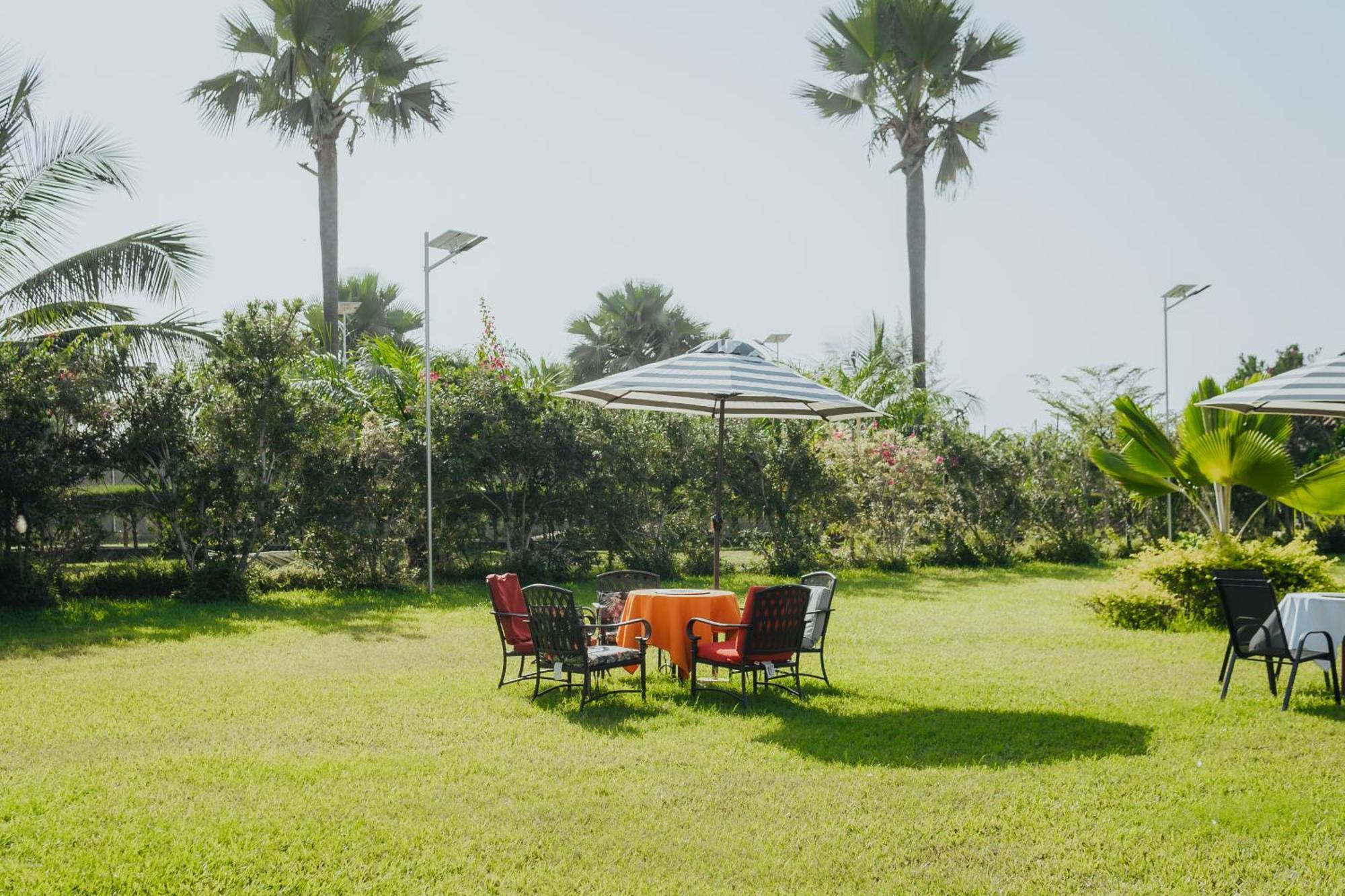 Harmony Resort Boutique Hotel Banjul Exterior foto